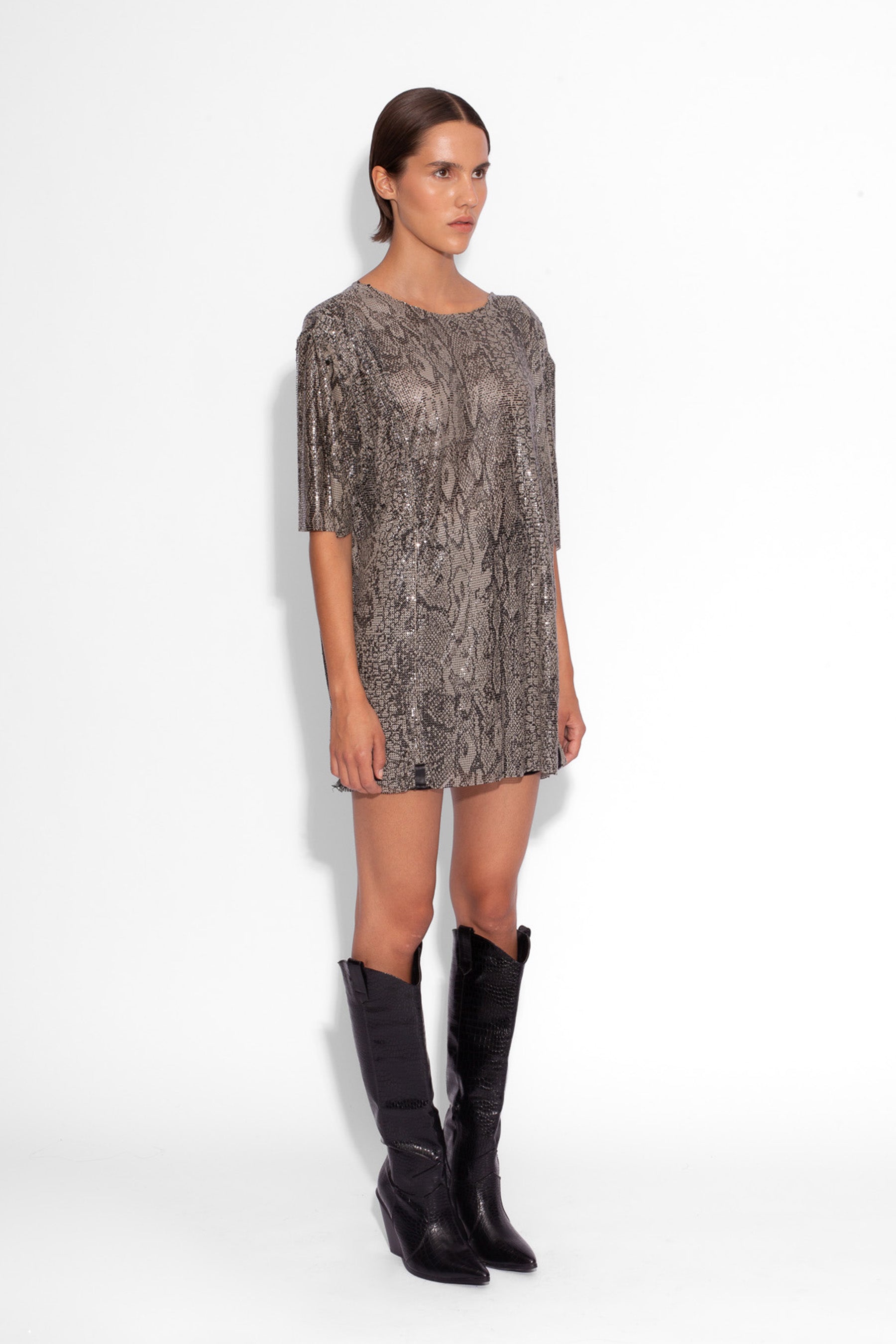 Boyfriend Chainmail T-Shirt in Grey Snakeskin