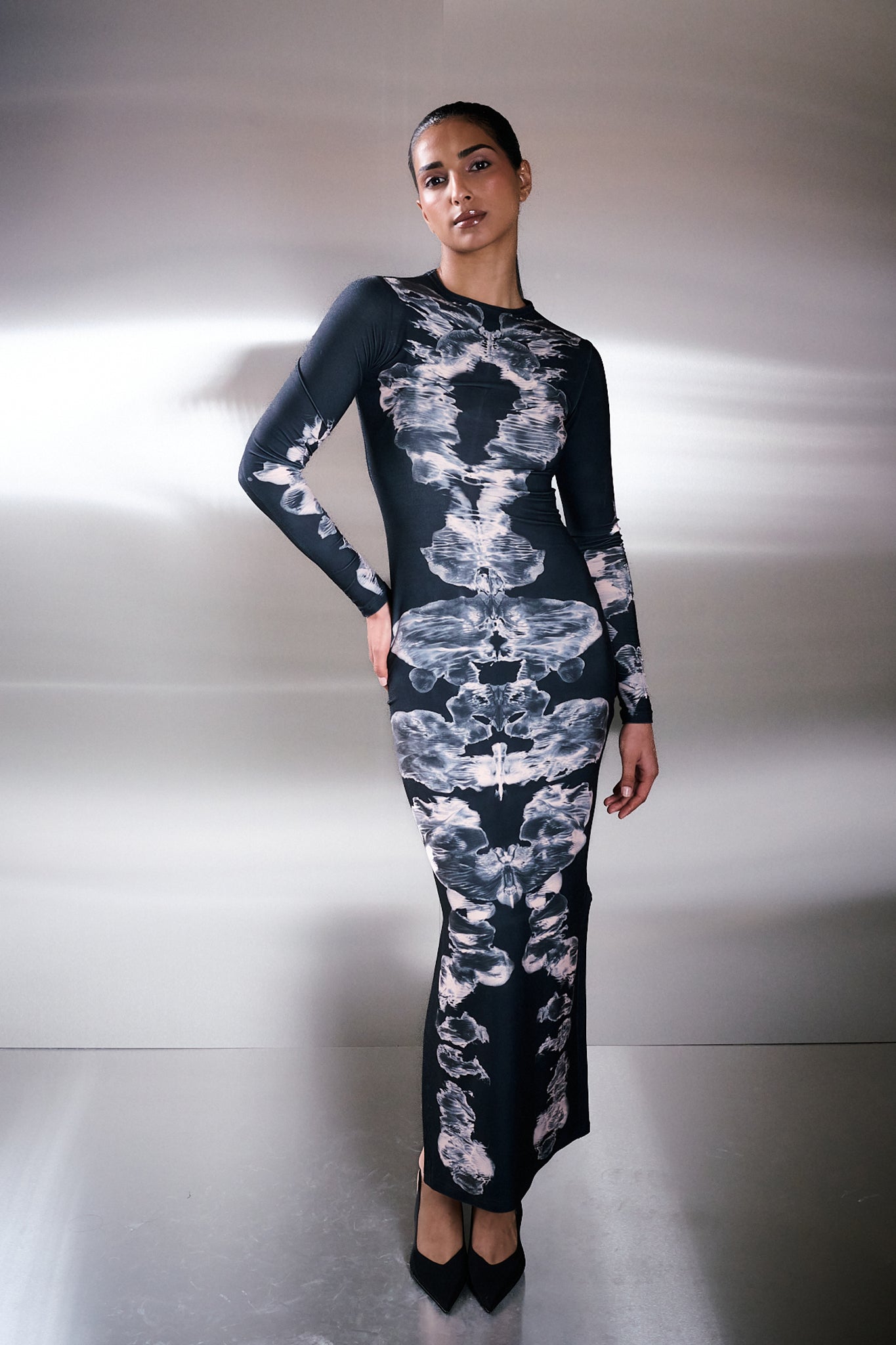 Alienis Print Maxi Dress in Black